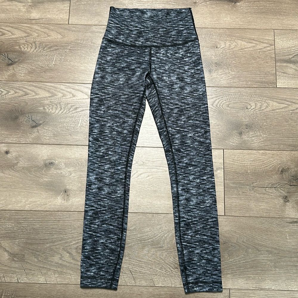Lululemon Wunder Under High Rise‎ Dramatic Static White Black Leggings Size 2